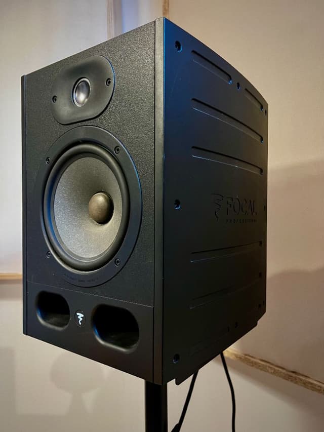 Focal Alpha 65